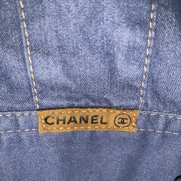 CHANEL 01A size 36 light weight DENIM JACKET - Picture 4 of 14